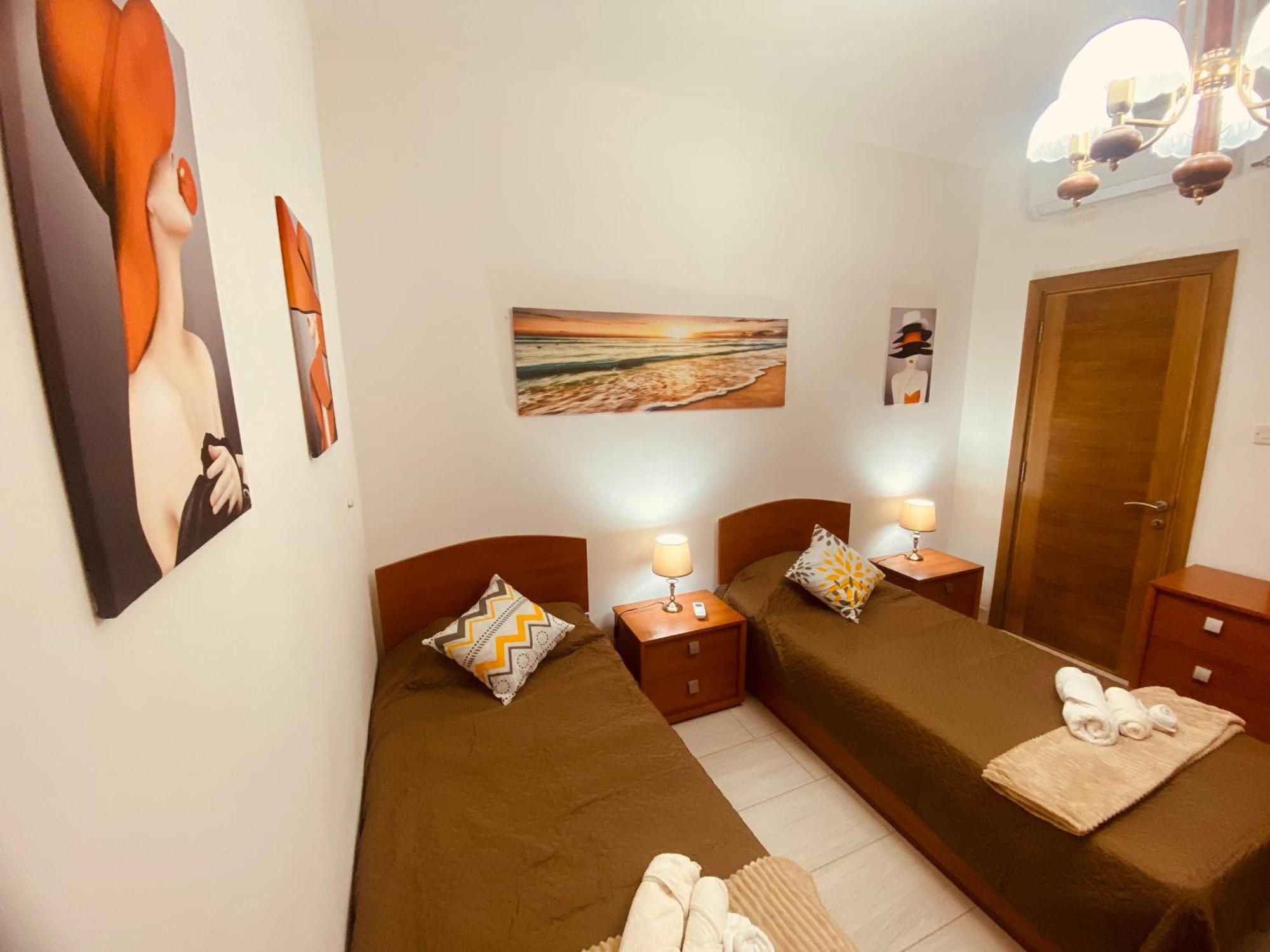 Bugibba Central Modern Apartment St. Paul's Bay Exteriör bild